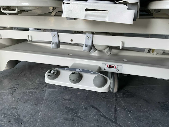 Linet eleganza mobiel ziekenhuisbed - afbeelding 3 van  9