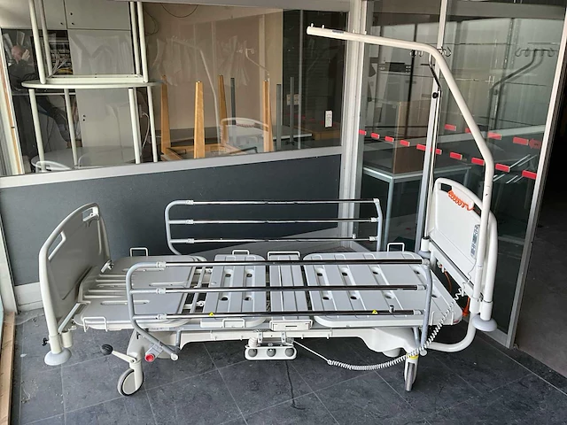 Linet eleganza mobiel ziekenhuisbed - afbeelding 1 van  12