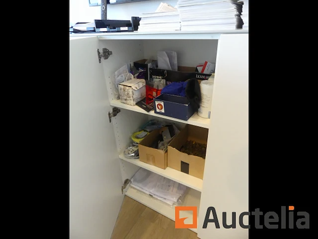 Linker hoekbureau en 3-deurs kledingkast - afbeelding 3 van  12