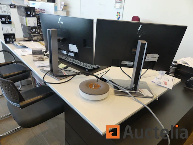 Linker hoekbureau en 3-deurs kledingkast - afbeelding 5 van  12
