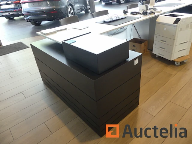 Linker hoekbureau - afbeelding 3 van  5