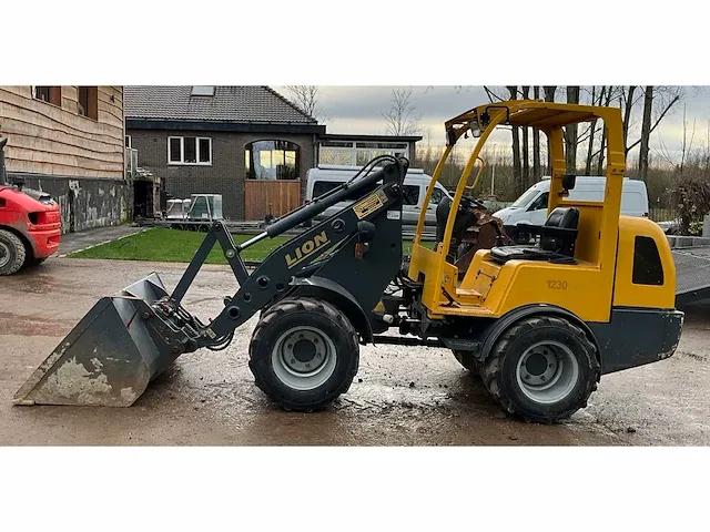 Lion 1230 kniklader 2014 - afbeelding 25 van  26