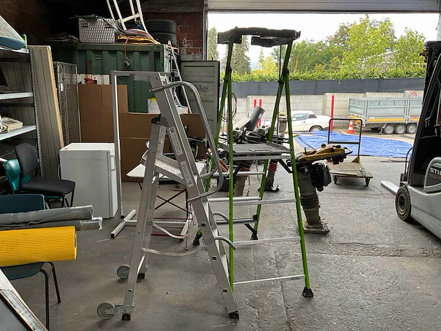 Little giant vouwladder (2x) - afbeelding 1 van  3