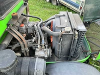 Lm trac werktuigdrager met onkruidborstel - afbeelding 11 van  28