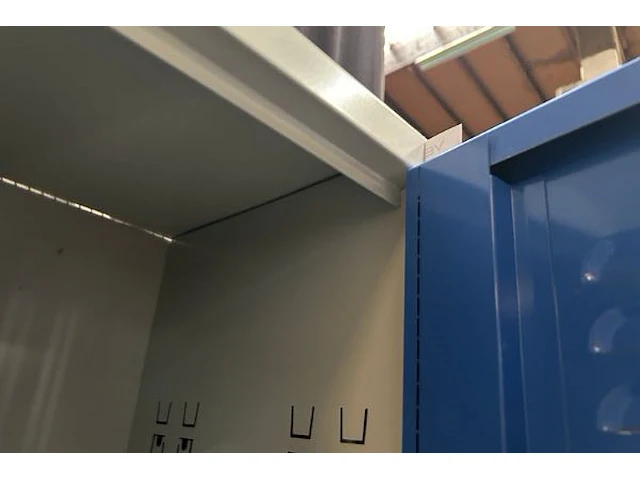 Locker - afbeelding 3 van  4
