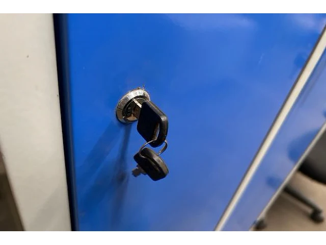 Locker - afbeelding 4 van  4
