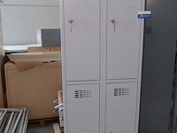 Locker - afbeelding 1 van  2