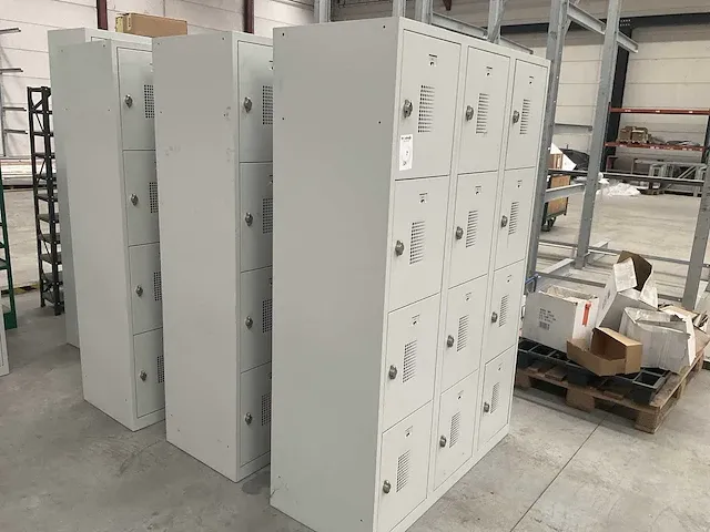 Lockerkasten (3x) - afbeelding 2 van  2