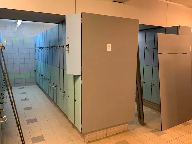Lockerkasten zwembad - afbeelding 1 van  5
