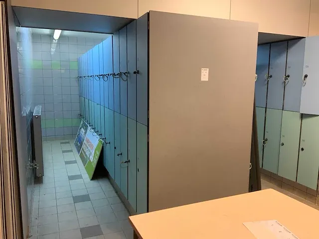 Lockerkasten zwembad - afbeelding 1 van  5