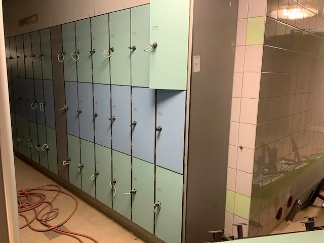 Lockerkasten zwembad - afbeelding 2 van  4