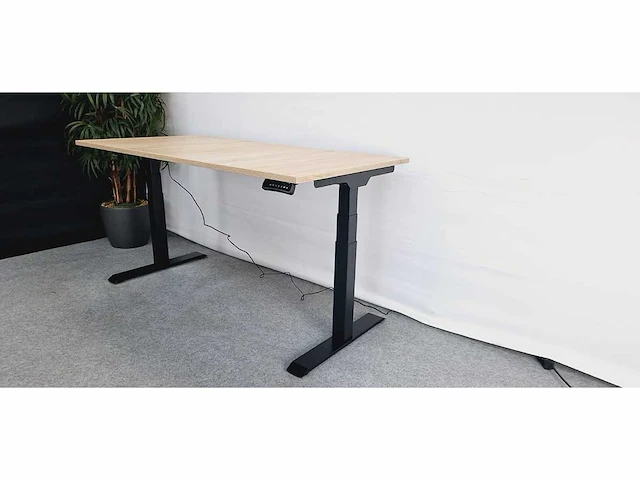 Loctek - et223 - zit-sta bureau - afbeelding 9 van  12
