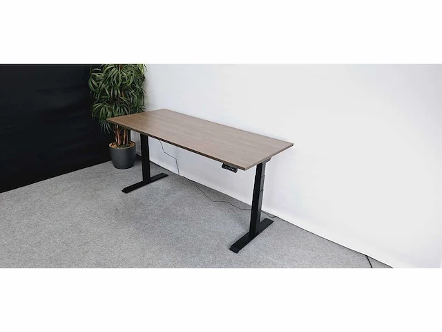Loctek - et223 - zit-sta bureau - afbeelding 2 van  11
