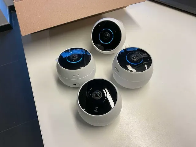 Logi beveiligingscamera (4x) - afbeelding 1 van  4