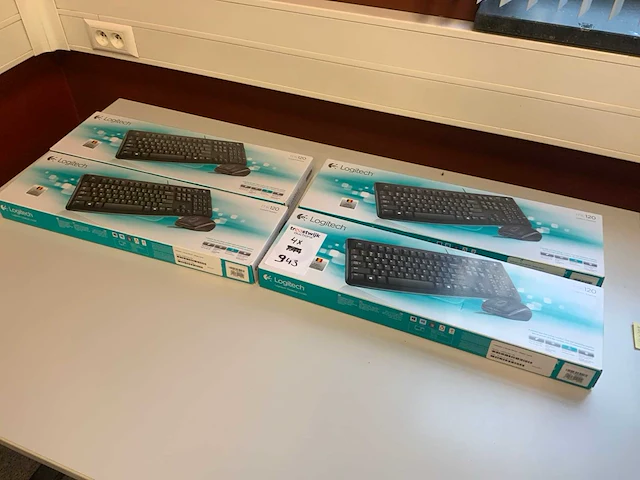 Logitech mk120 toetsenbord en muis (4x) - afbeelding 1 van  3