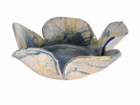 Loma ceramics - tulip dish - keramiek - afbeelding 2 van  8