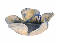 Loma ceramics - tulip dish - keramiek - afbeelding 3 van  8