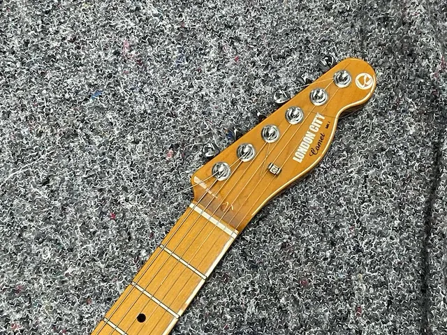 London city comet mk-1 elektrische gitaar - afbeelding 3 van  5