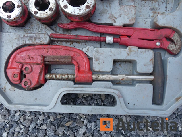 Loodgieterswerk gereedschap - afbeelding 3 van  7