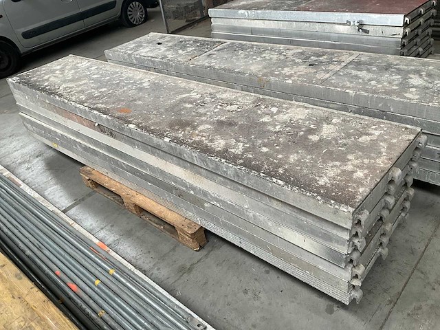 Loopplatform (7x) - afbeelding 1 van  4