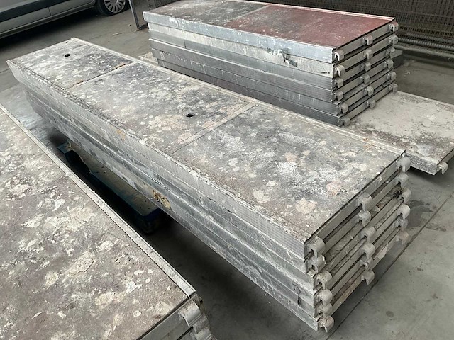 Loopplatform met luik (6x) - afbeelding 6 van  6