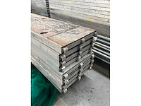 Loopplatform met luik (8x) - afbeelding 3 van  7