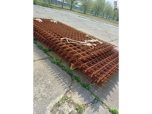 Lot 1 - betonnetten. 35 stuks - afbeelding 3 van  3