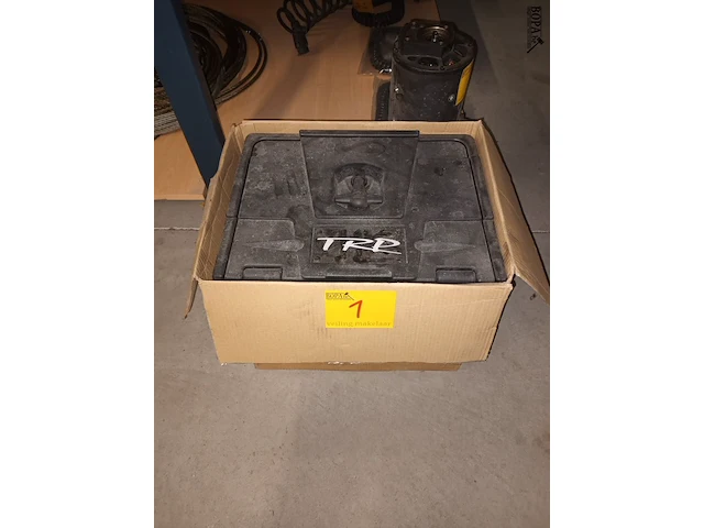 Lot 1 - jonesco gereedschapskist - afbeelding 1 van  3