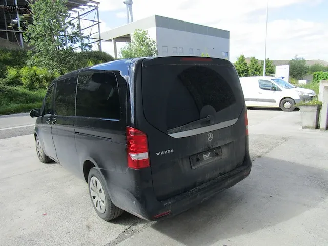 Lot 1 - mercedes v-klasse 220d (2022-chass.w1v44781313960502) - afbeelding 10 van  16