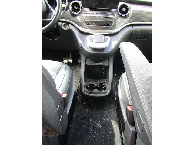 Lot 1 - mercedes v-klasse 220d (2022-chass.w1v44781313960502) - afbeelding 13 van  16