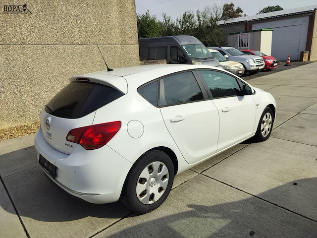 Lot 1 - opel astra (2014-cahss.w0lpc6ew1eg007767) - afbeelding 15 van  20