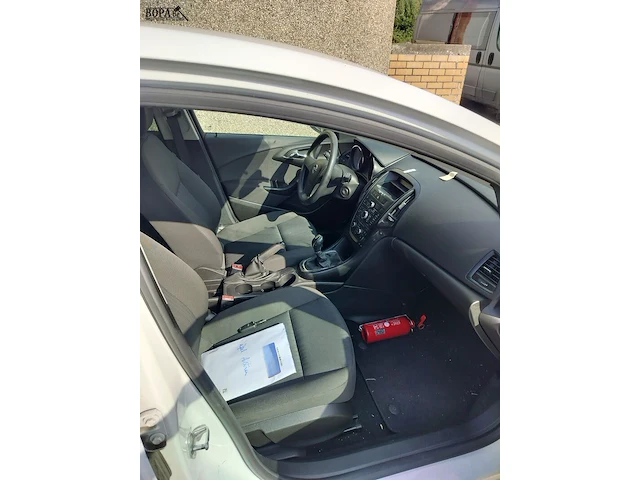 Lot 1 - opel astra (2014-cahss.w0lpc6ew1eg007767) - afbeelding 20 van  20