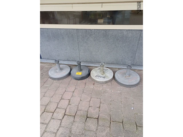Lot 1 - parasolvoeten - 4 stuks - afbeelding 1 van  6