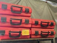 Lot 1 - rode koffers 5 stuks