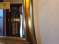 Lot 1 - spiegel in vergulde lijst - afbeelding 2 van  3