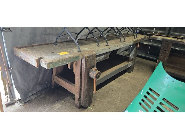Lot 1 - timmermans werkbank - afbeelding 1 van  4
