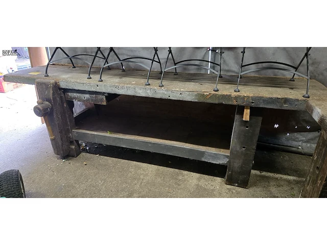 Lot 1 - timmermans werkbank - afbeelding 2 van  4