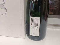 Lot 1 - towel dispenser en fles cava - afbeelding 3 van  3