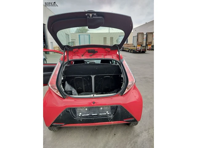 Lot 1 - toyota aygo (2015-chass.jtdjgnec20n075401) - afbeelding 19 van  23
