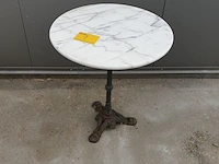 Lot 1 - tuintafel met marmeren blad