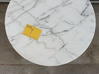 Lot 1 - tuintafel met marmeren blad - afbeelding 2 van  4