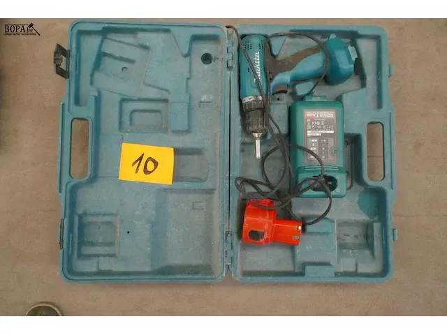 Lot 10 - accu schroefmachine makita - afbeelding 1 van  5
