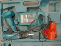 Lot 10 - accu schroefmachine makita - afbeelding 2 van  5