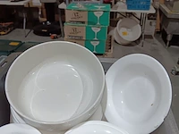 Lot 10 - amuseschoteltjes en voorgerechtschotels - afbeelding 1 van  2