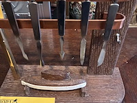 Lot 10 - antiek manicureset hout en koper - afbeelding 2 van  2