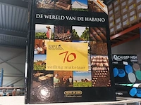 Lot 10 - boek over sigaren - afbeelding 1 van  4