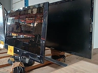 Lot 10 - computerschermen - 2 stuks - afbeelding 1 van  7
