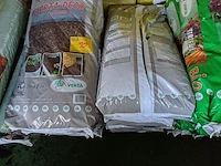 Lot 10 - decoratieve pijnboomschors - 10 stuks - afbeelding 3 van  3
