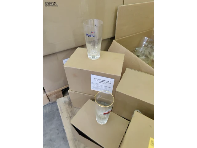 Lot 10 - diverse drinkglazen - afbeelding 4 van  4
