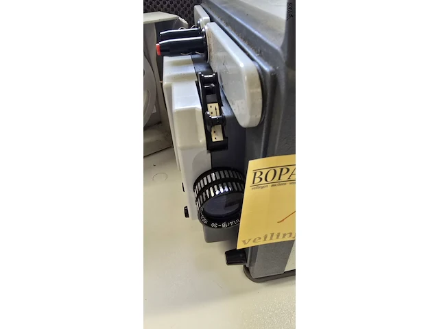 Lot 10 - kodak instanmatic m 66 filmprojector - afbeelding 4 van  5